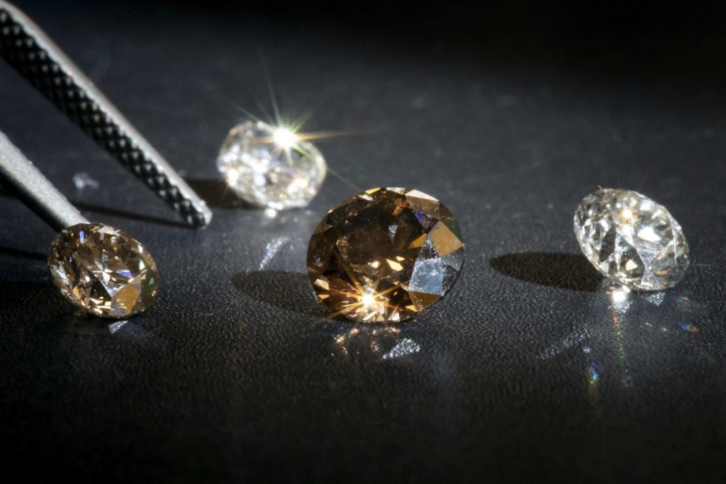 Shaping the Future of Jewelry: Exploring the Advantages of Lab-Grown Diamonds
